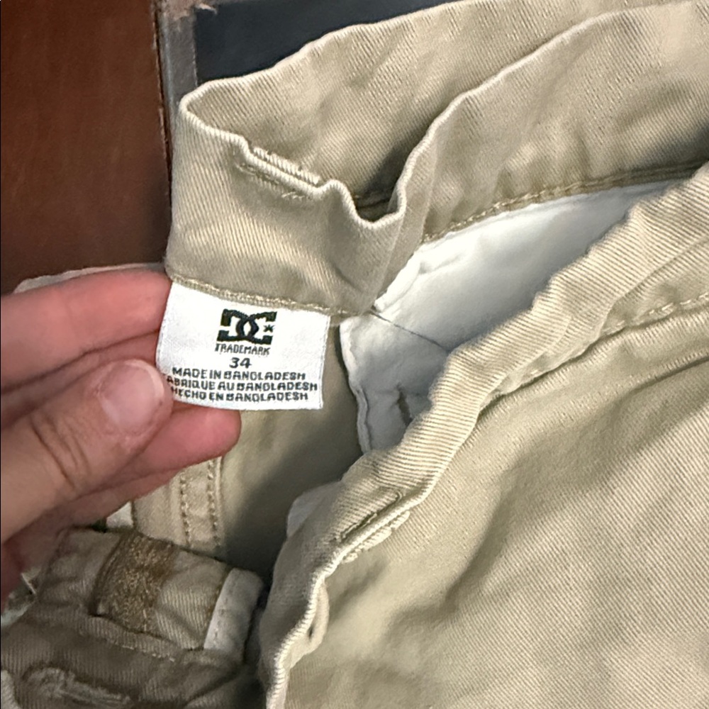 DC and Volcom Beige and Navy Casual Bottoms - Picture 4 of 5